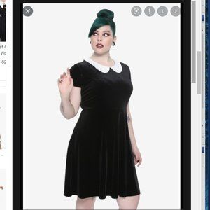Hot topic plus size 3 velvet black dress with Peter Pan collar